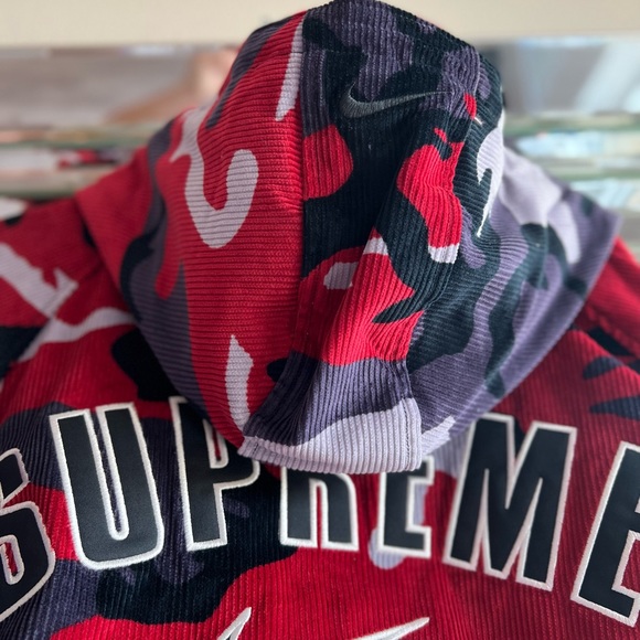 Supreme Nikr Arc Corduroy Hooded Jacket ( Red Camo ) - Picture 3 of 11